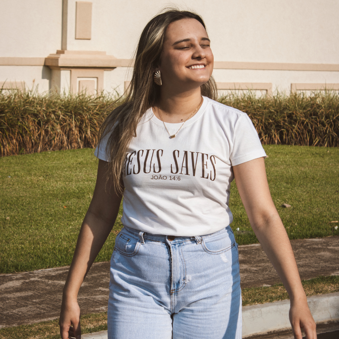 Camiseta Jesus Saves Babylook