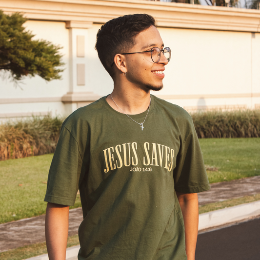 Camiseta Jesus Saves Tradicional