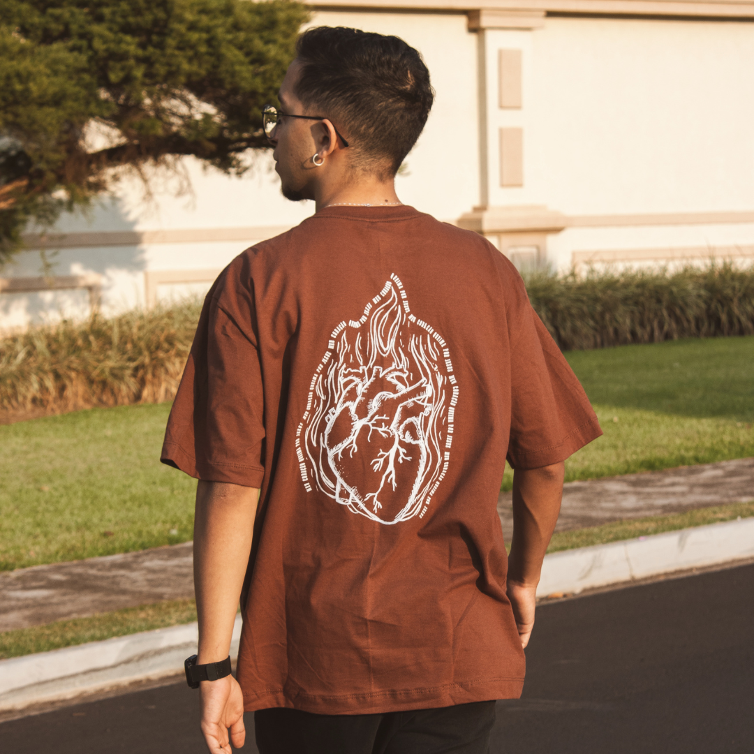 Camiseta Burn For Jesus Oversized